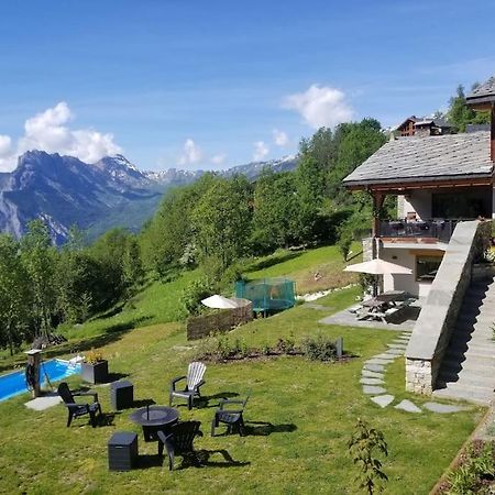 Appartement En Chalet Individuel Sauna Piscine Вальменье Экстерьер фото